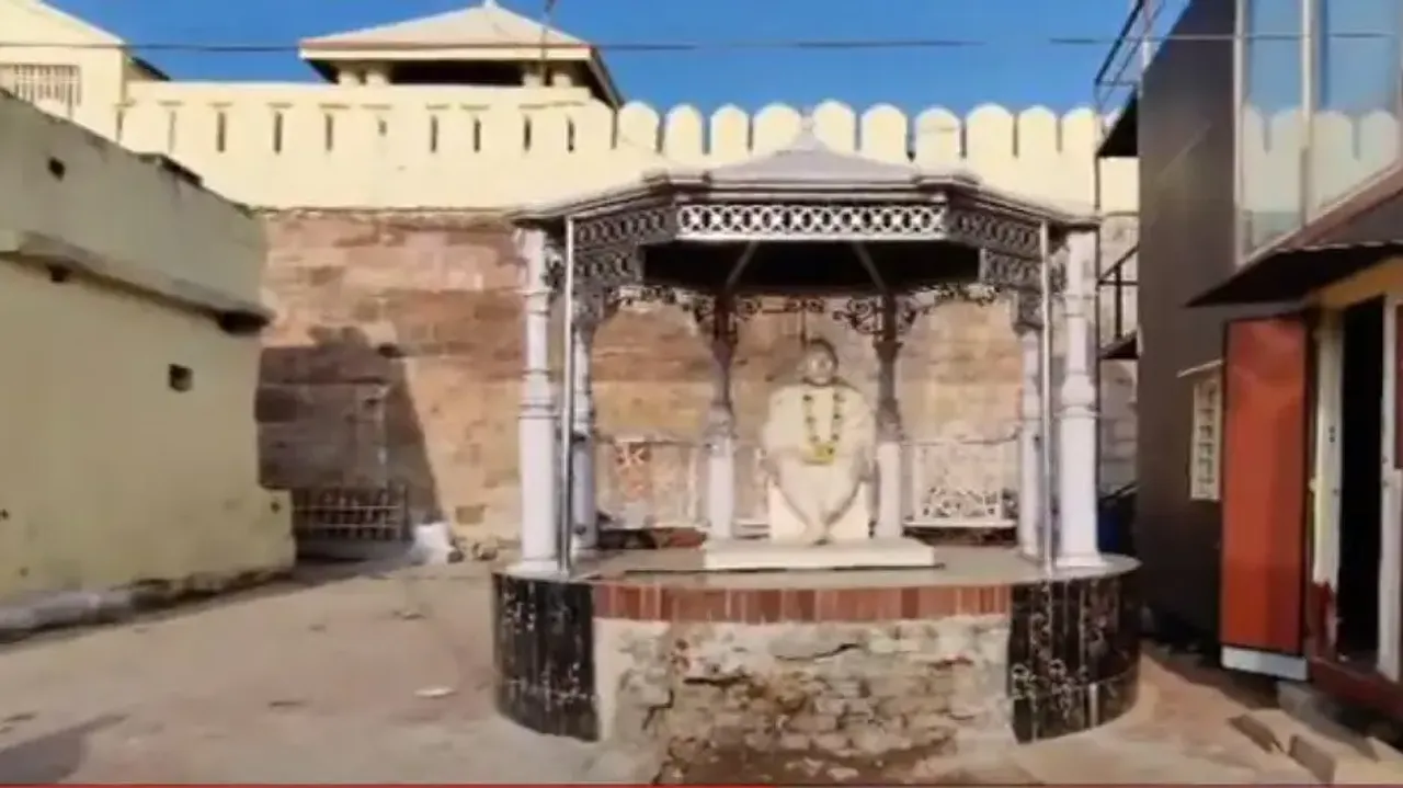 Demolition of Gopabandhu statue’s stairs in Puri sparks resentment 