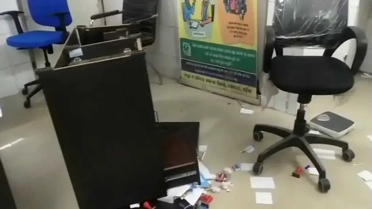 Hospital vandalised in Khordha