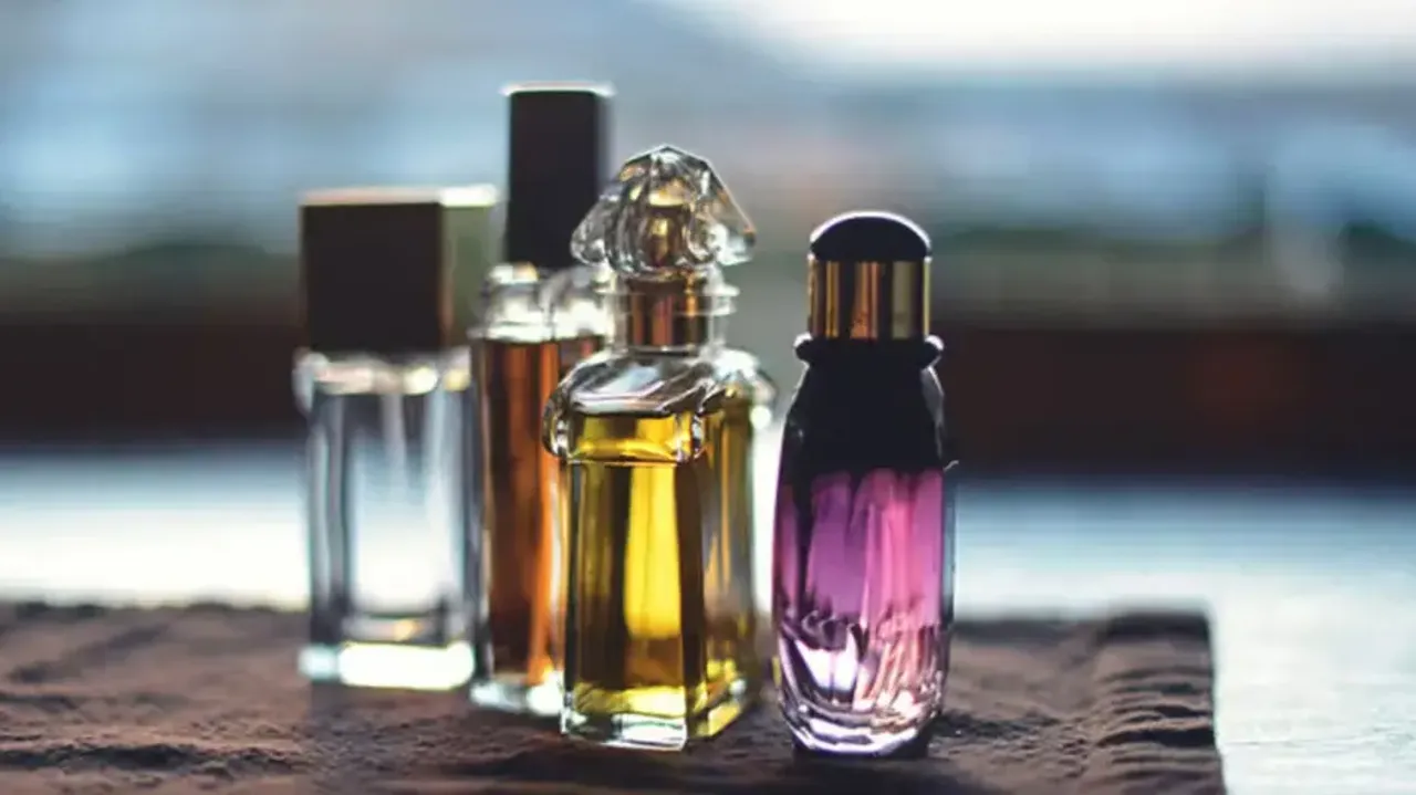 India proposes barring pilots and flight attendants from using perfume
