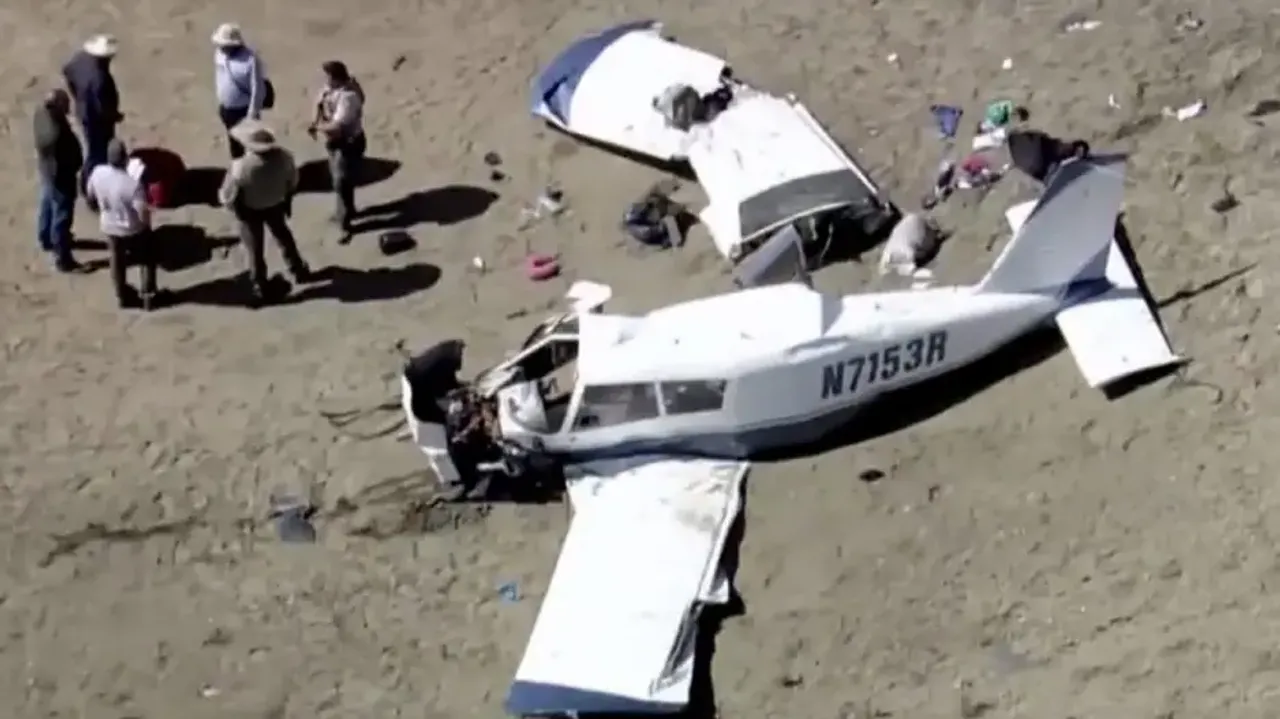 4 Killed In Small Plane Crash In US