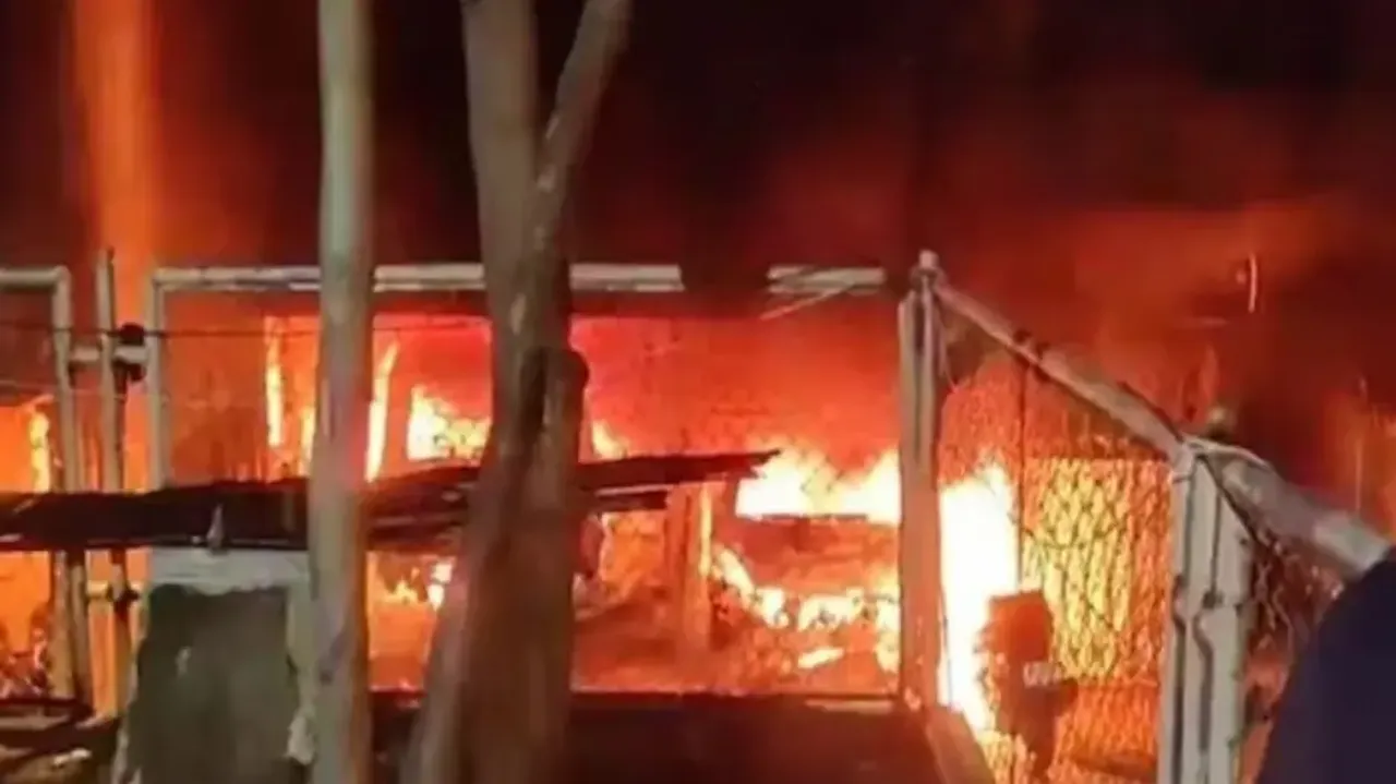 Fire breaks out in Mumbai's Goregaon