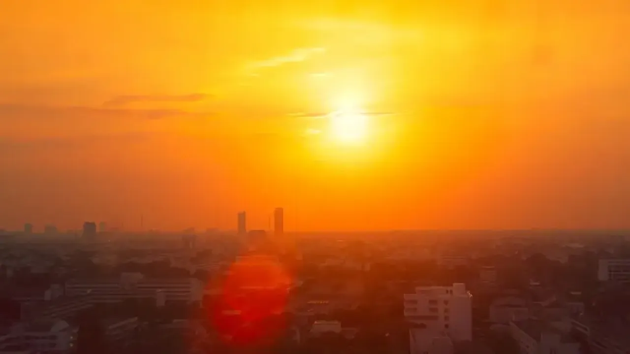 220 crore people in India, Pakistan to face deadly heat if global temperature rises by 2 deg C: Rese