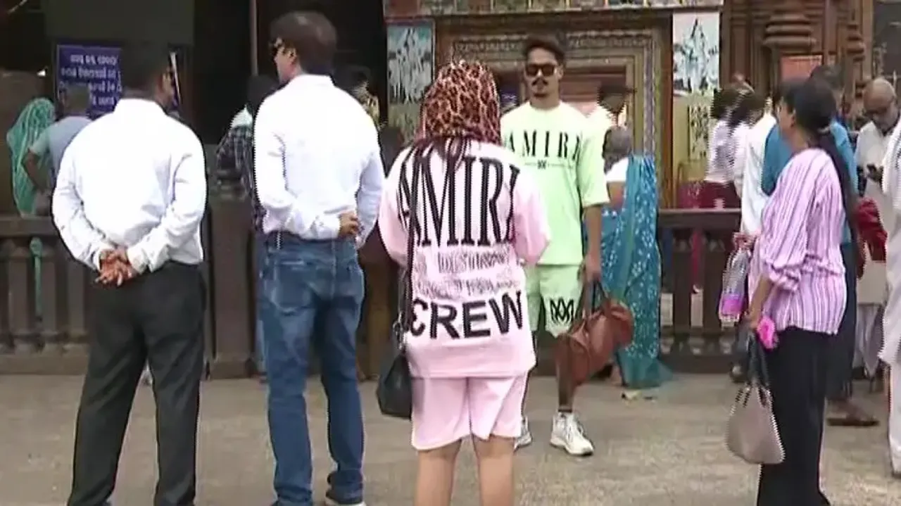 Puri dress code effect: Servitors, devotees pitch for similar rider at Lingaraj temple