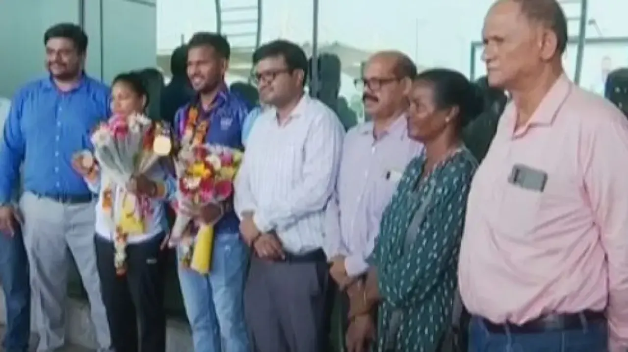 Asian Games: Odisha players Amit Rohidas, Deep Grace Ekka return home to a rousing reception 
