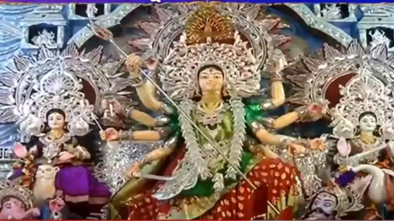 Thousands throng mandaps in Odisha on Maha Ashtami