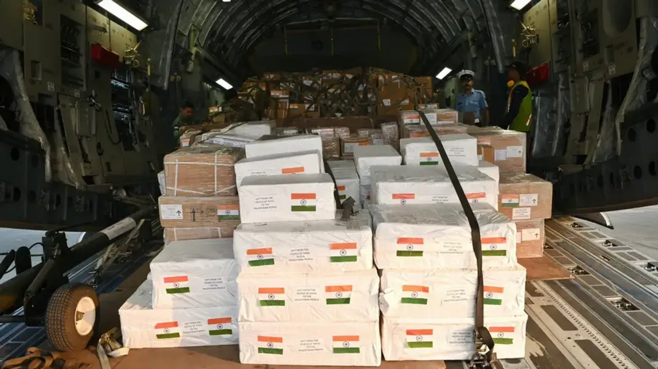 India sends humanitarian aid to war-torn Palestine