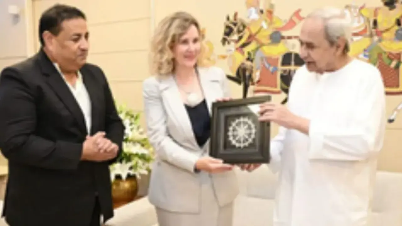 Dana Reizniece-Ozola and Naveen Patnaik