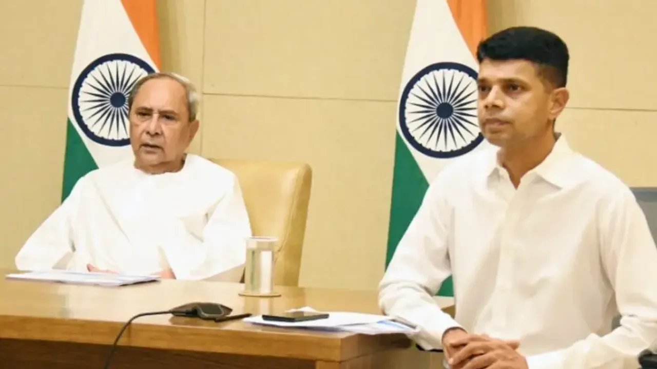 Naveen Patnaik and VK Pandian