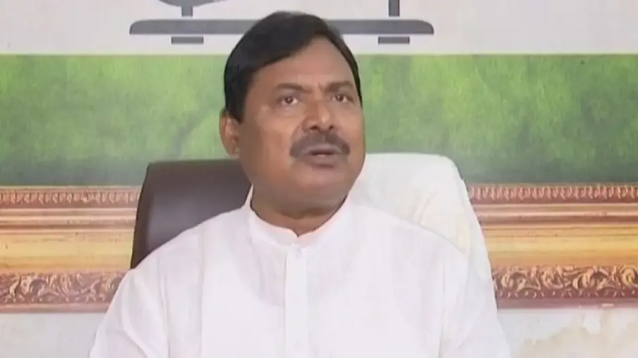 Andhra train mishap: Congress seeks resignation of Railway Minister Ashwini Vaishnaw 