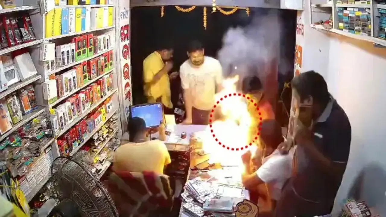 Mobile phone battery explodes in mobile repairing shop in Odisha’s Dhenkanal