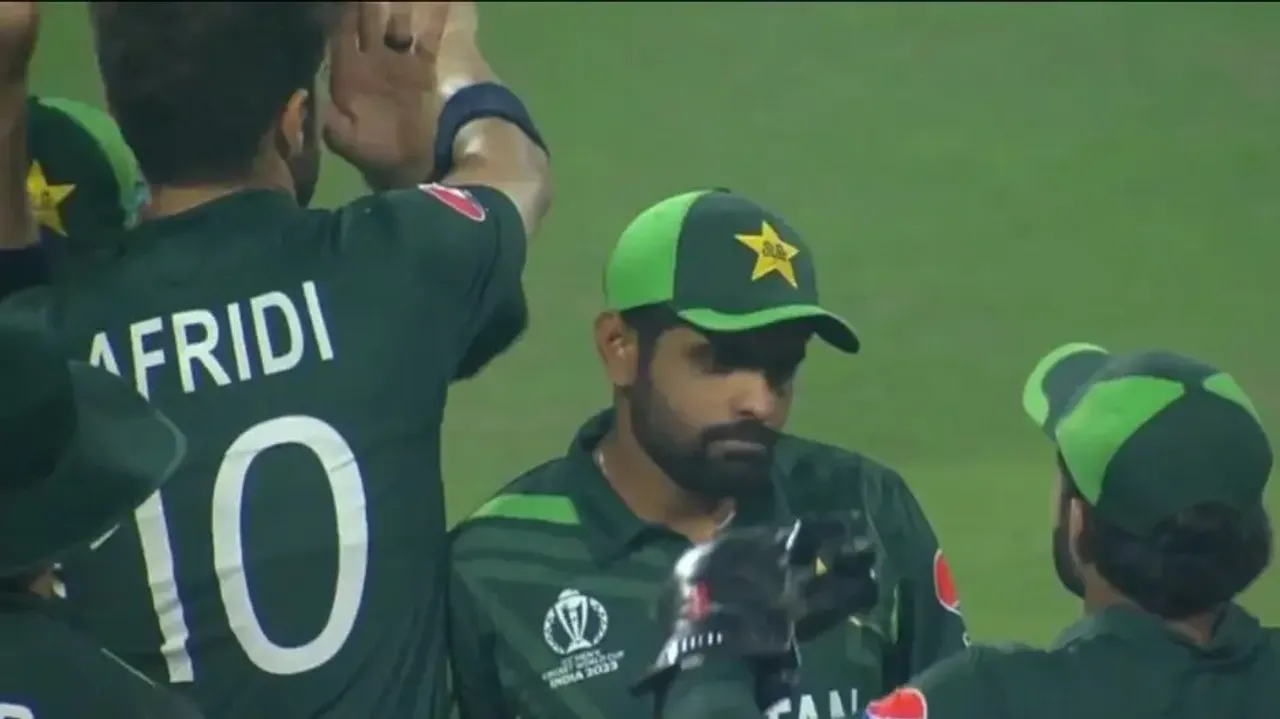 Babar Azam stops Mohammad Rizwan from celebrating with Shaheen Afridi