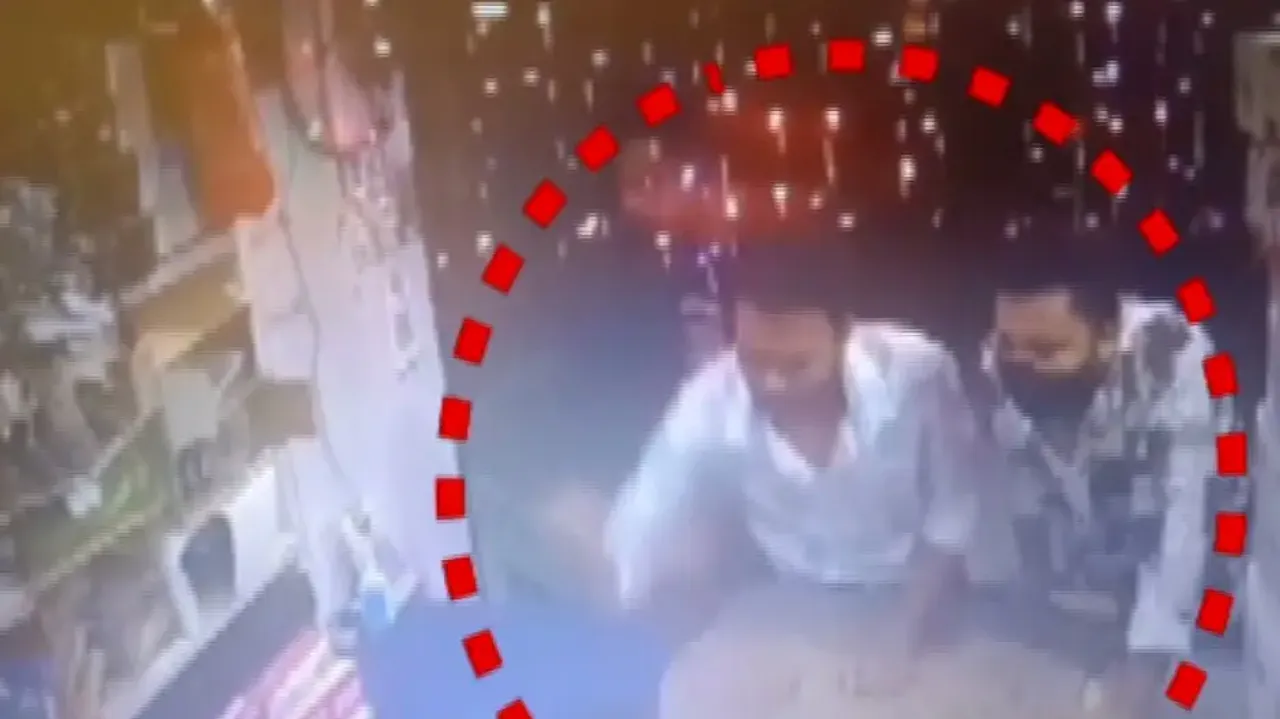 Bhubaneswar shopkeeper attacked for extortion money 