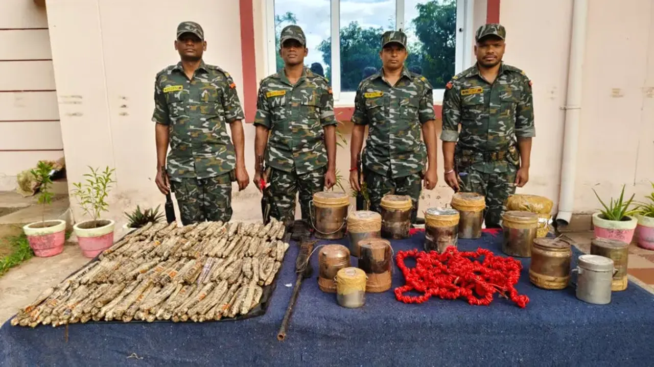 Odisha Police unearths Maoist weapons dump near Chhattisgarh border