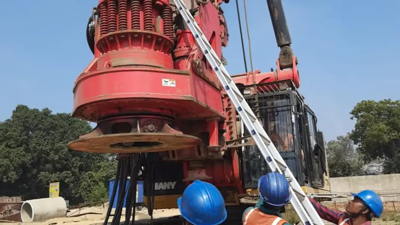 Auger drilling machine of Odisha’s Hirakud.