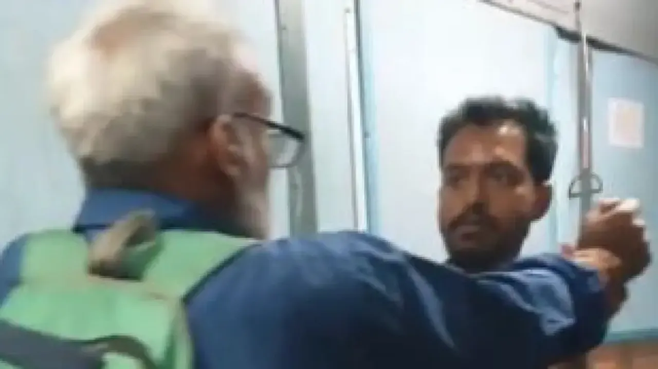 Fight between passengers inside a moving train for a seat.