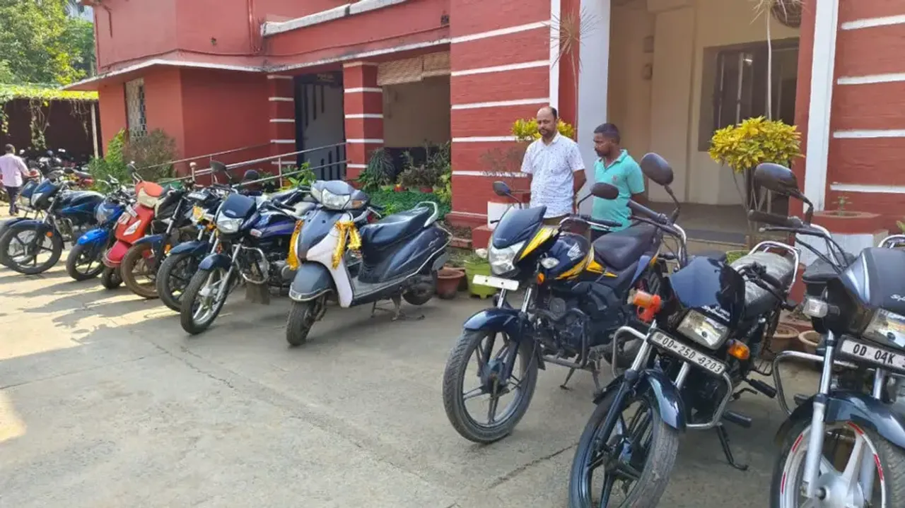 Bike lifting racket busted in Bhubaneswar, 2 arrested & 14 bikes recovered 