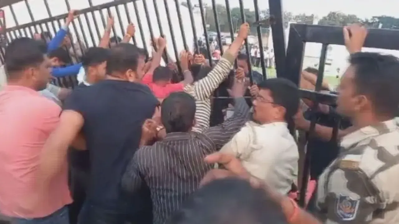 'Entry restrictions' for general public at Odisha’s first vintage car show triggers row