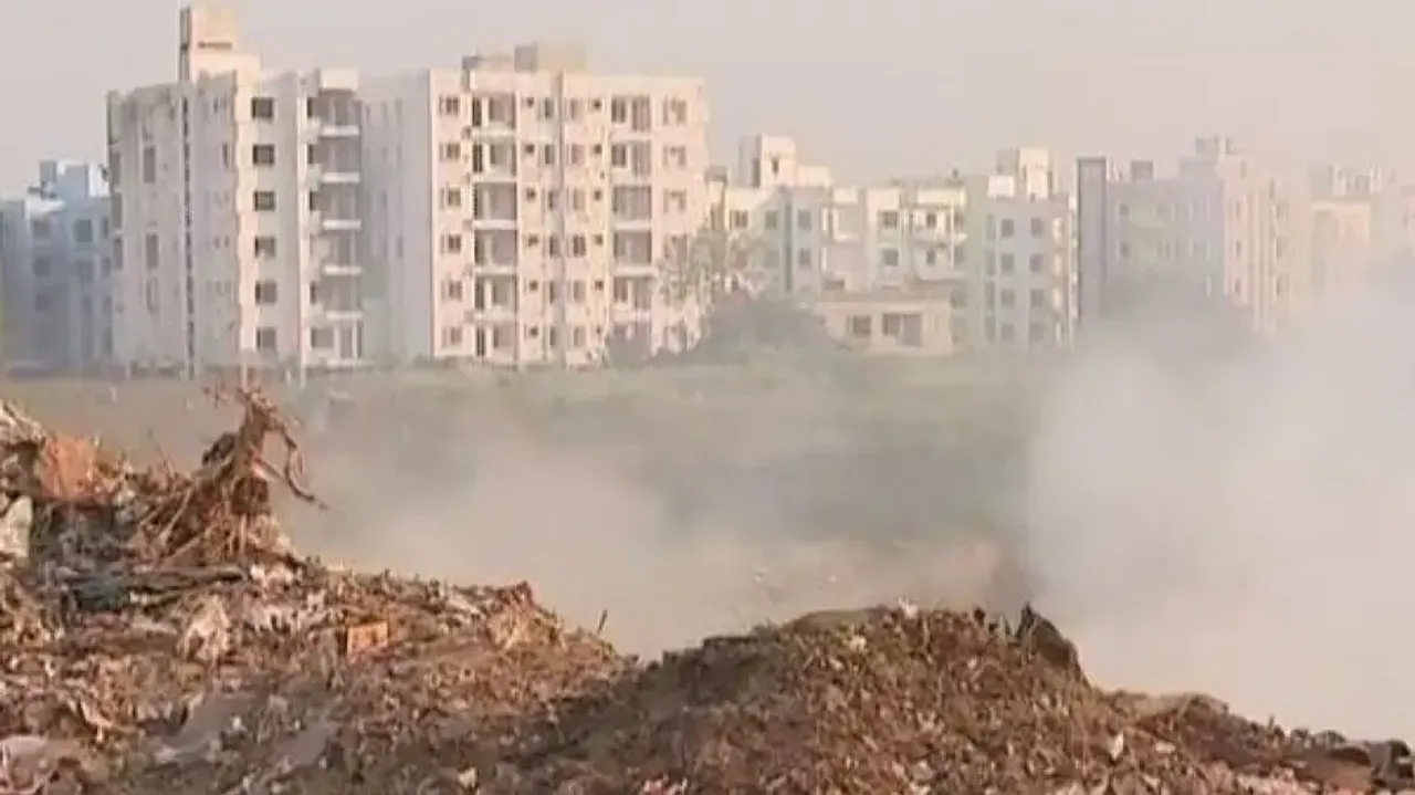 Fire at dumping yard in Bhubaneswar leaves locals 'gasping for breath'