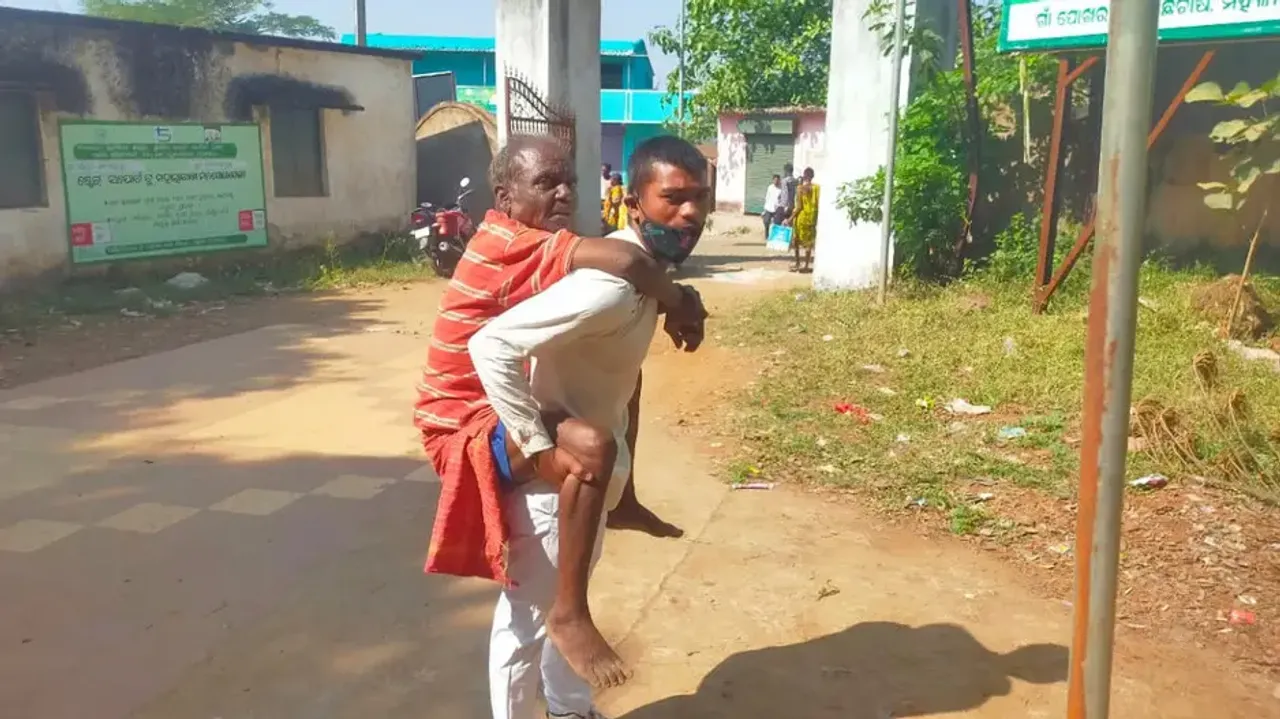 Shocking! Odisha octogenarian piggybacks on relative for 8 km to get pension  