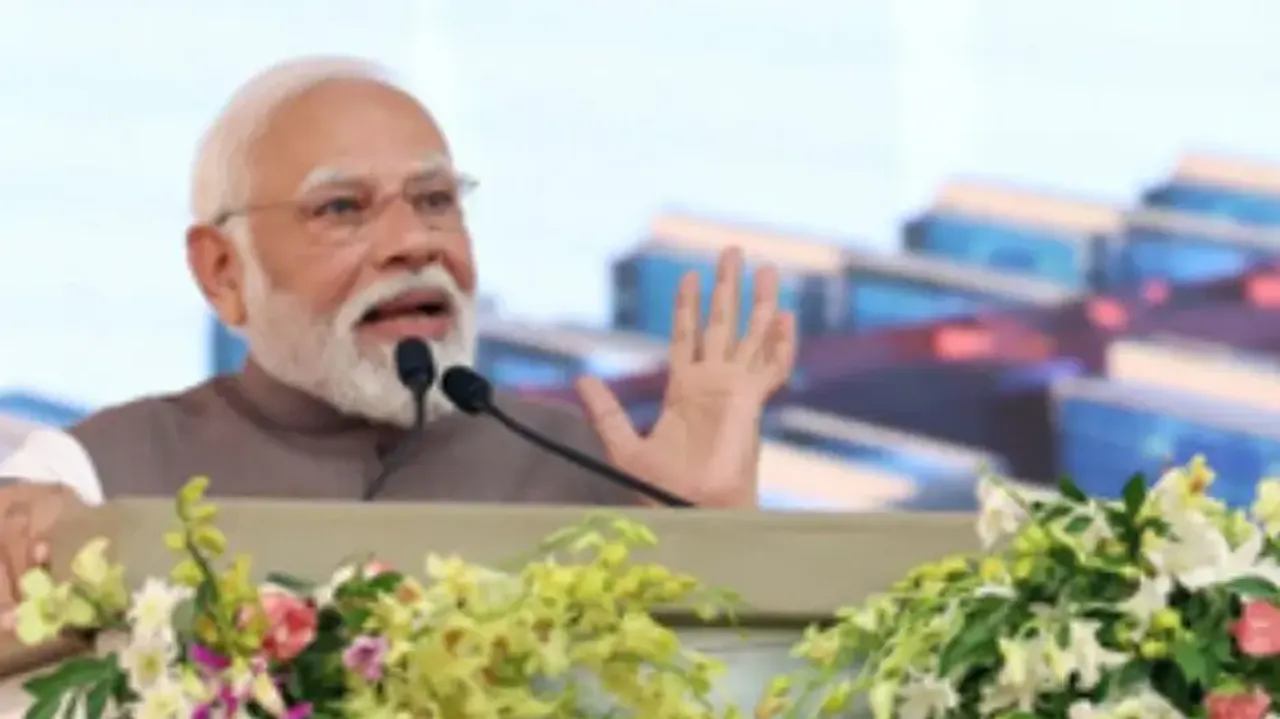 PM Narendra Modi stops convoy to give way to ambulance during roadshow