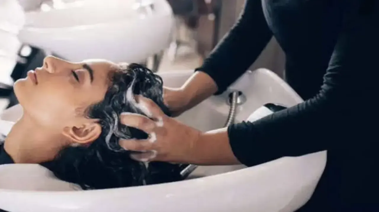 Beauty Parlour Stroke Syndrome