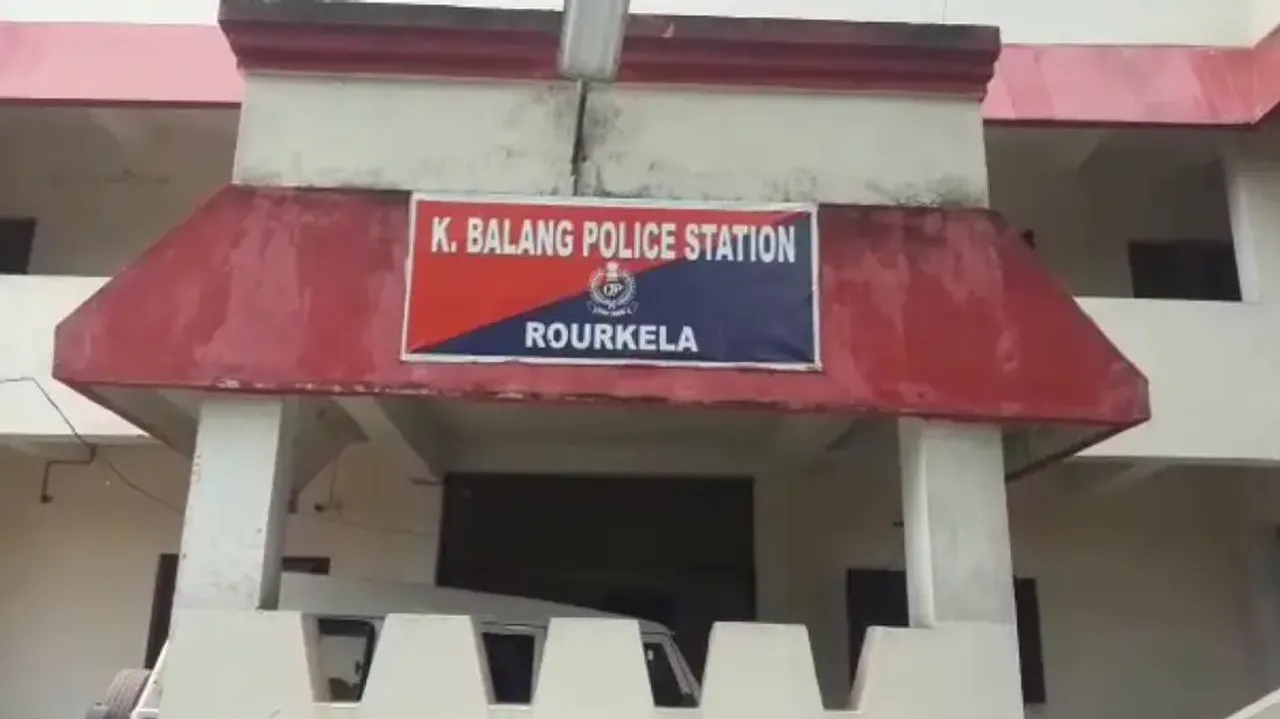 Odisha man hacks two persons to death over chicken feast