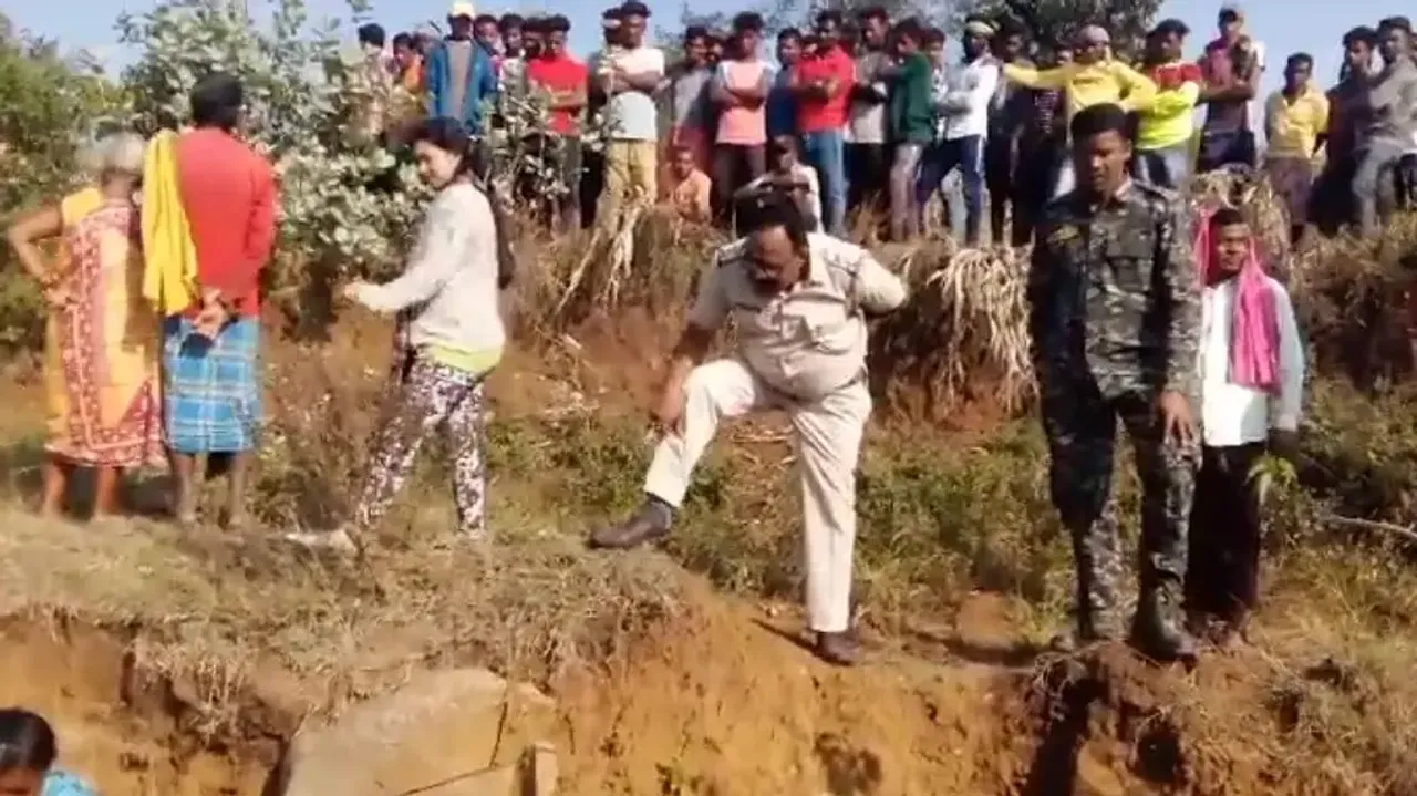 Youth found dead in Umerkote, murder suspected