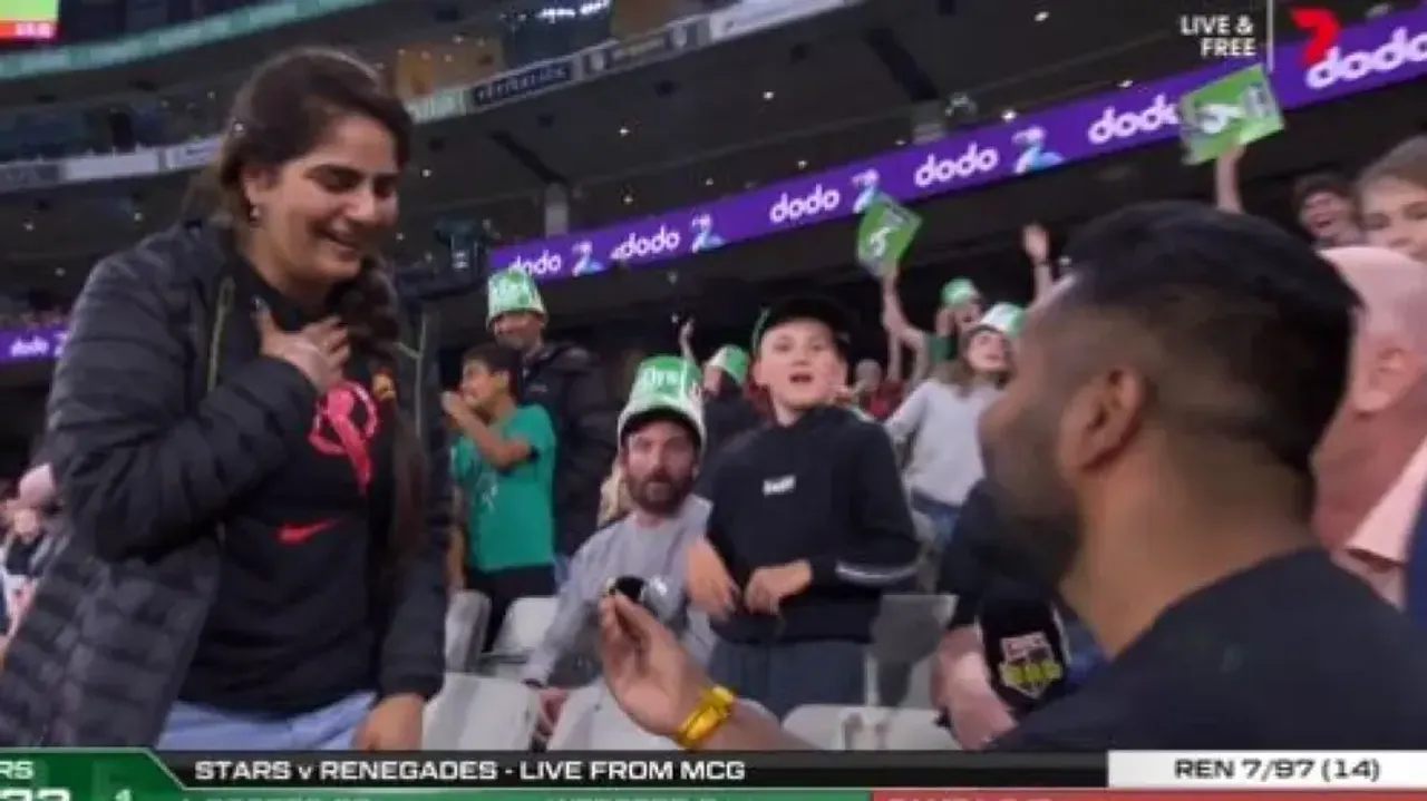 Indian youth goes on his knees, proposes to girlfriend during T20 match in Australia