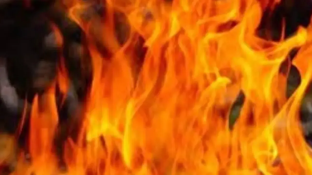 Man sets police station on fire in Bihar