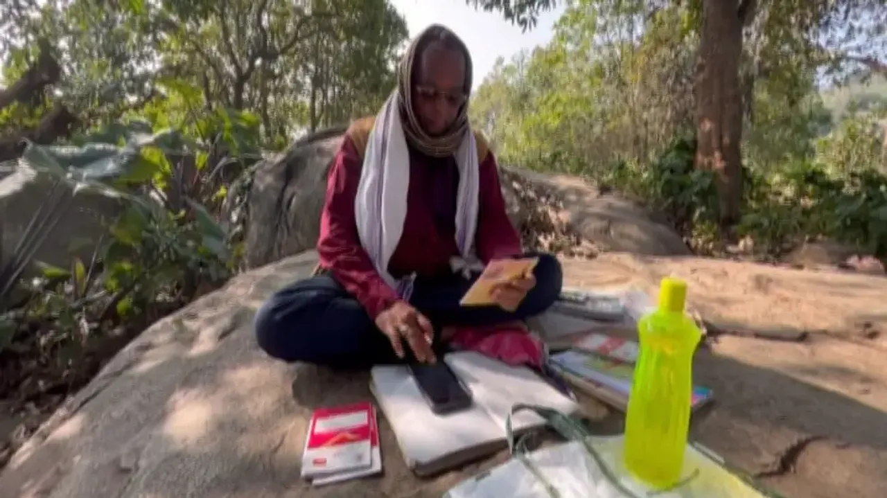 Postmaster climbs hill in Gajapati to provide postal service