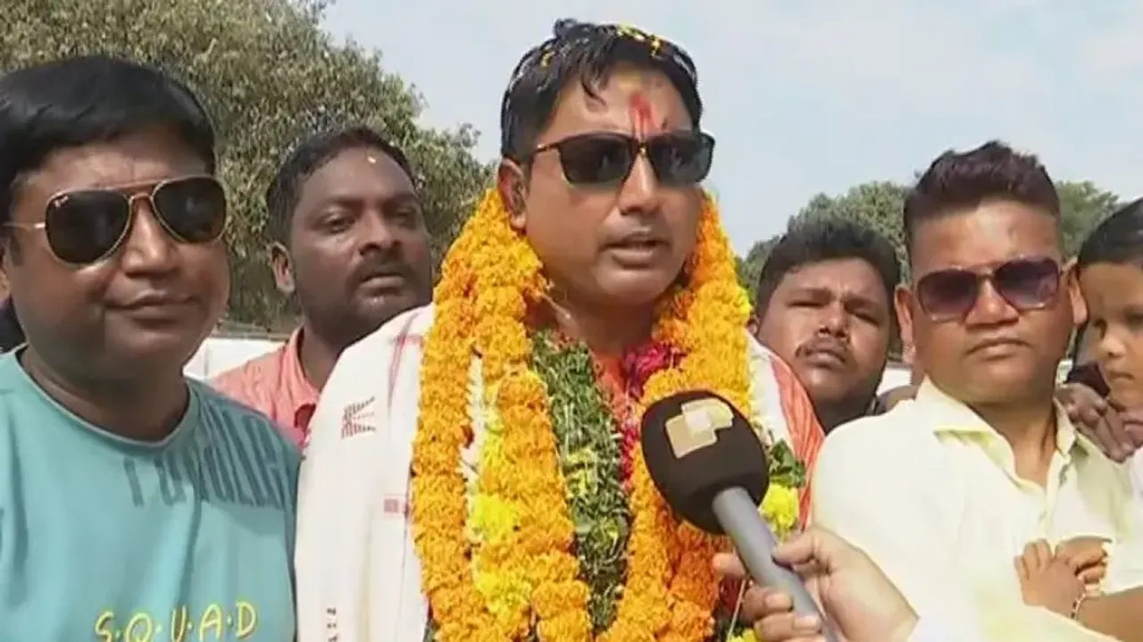Indian Cricket Team Manager Satbir Singh accorded rousing welcome in hometown Malkangiri 