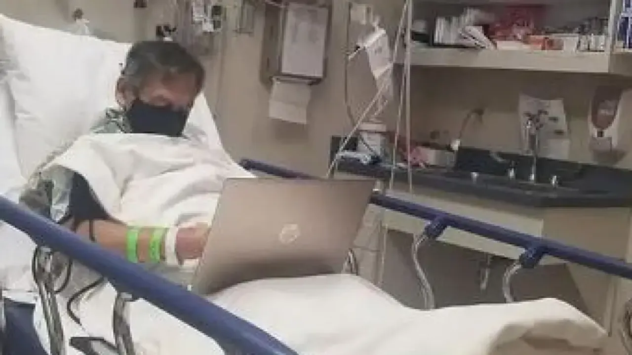 Internet hails teacher who dedicated his final moments grading students' assignments on hospital bed
