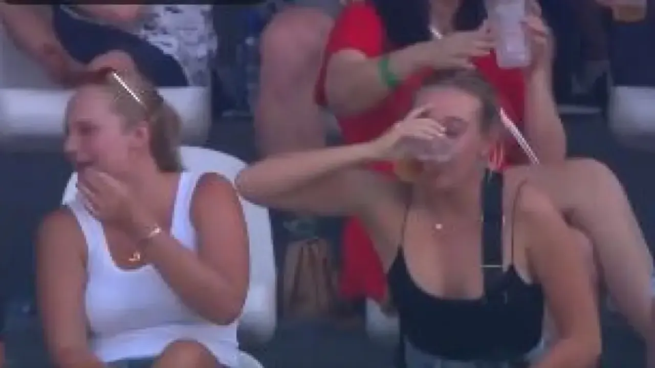 Girl’s funny beer drinking act 