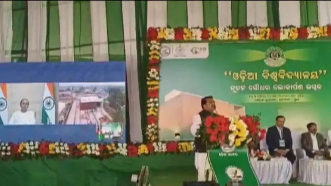 CM Naveen Patnaik unveils Odia University at Satyabadi