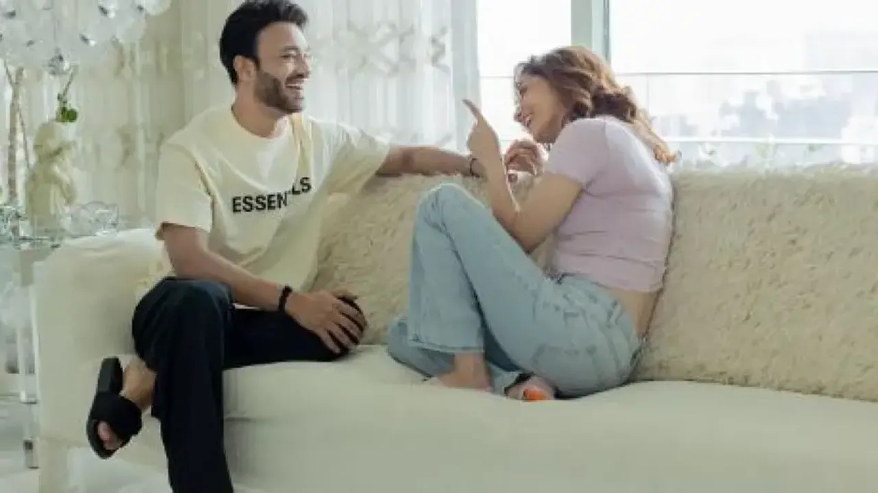 Big Boss 17 Finale: Vicky Jain shares pic with wife Ankita Lokhande to support her ahead of season f