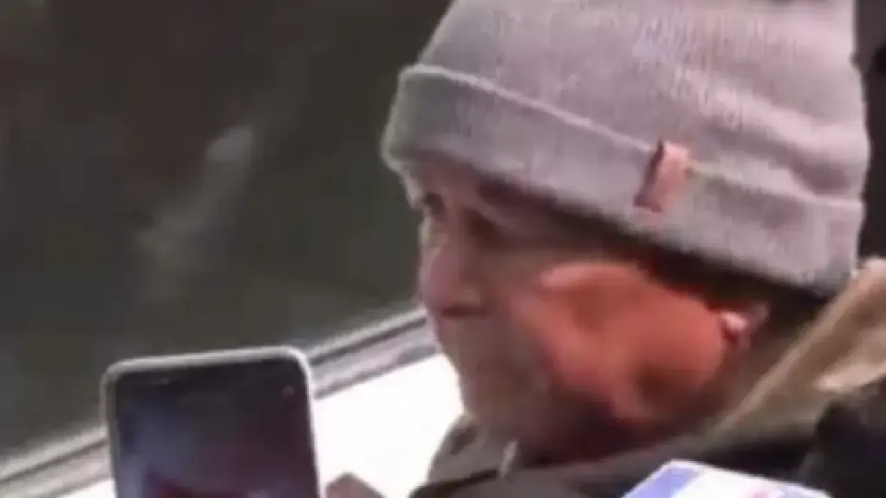 Lalu Prasad Yadav at ED office to face questioning in IRCTC land for job case