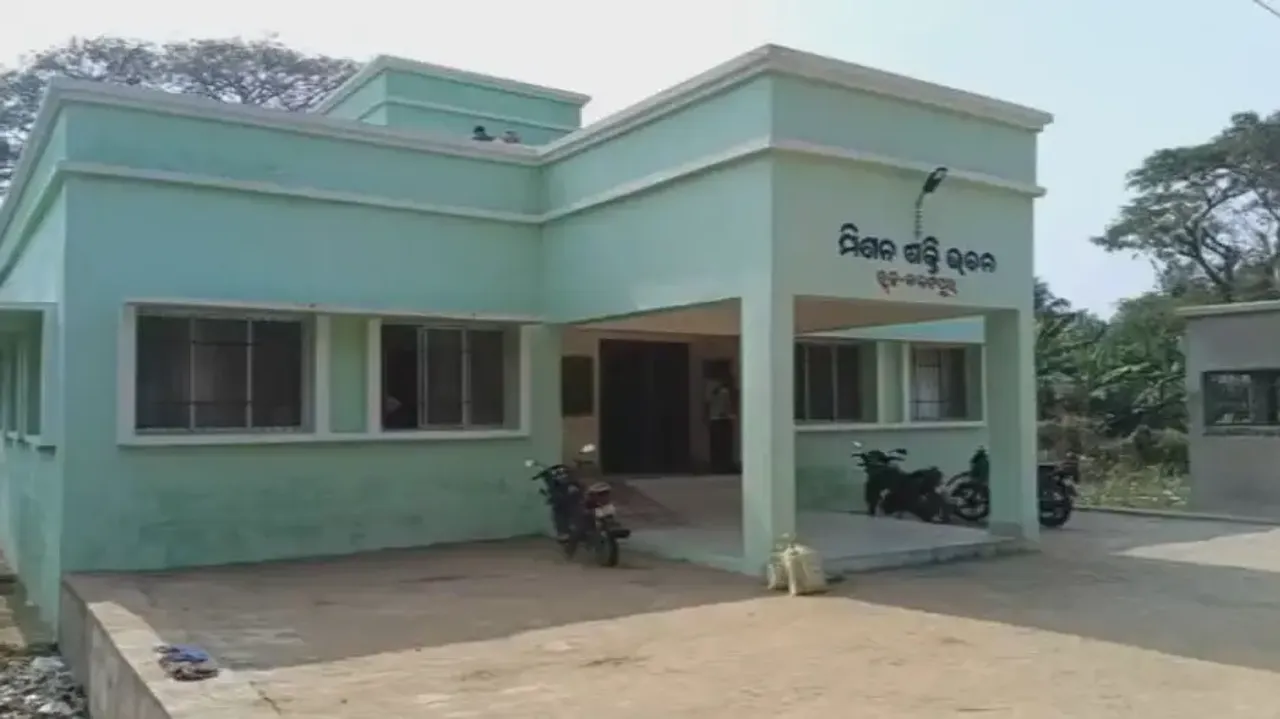 Mission Shakti Cafe, Mission Shakti Bhawan plaques vandalised before inauguration in Odisha
