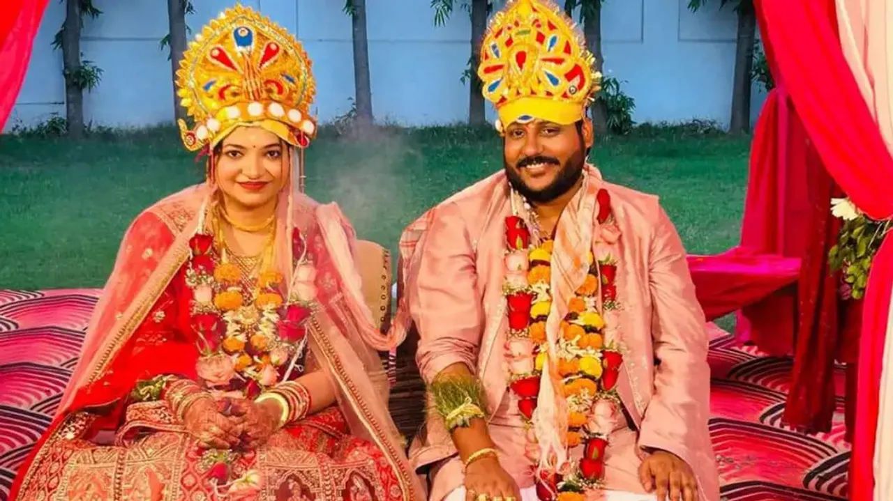 OAS Officer Amruta Priyambada and IAS Officer Amrit Ruturaj