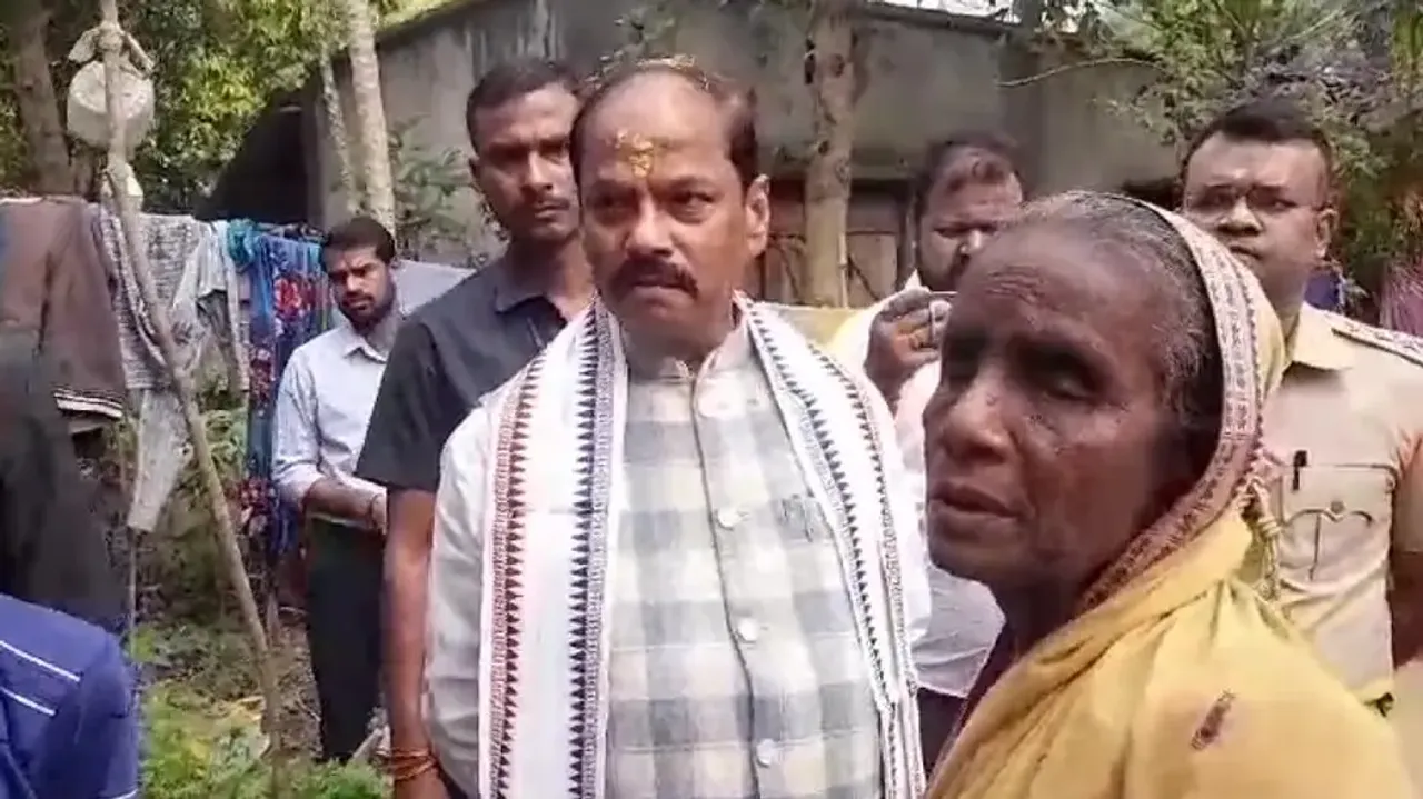 Odisha Guv becomes emotional after witnessing elderly divyang woman's plight; pulls up collector, BD