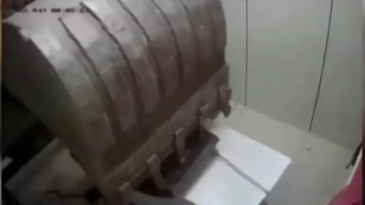 ATM robbery that will blow off your mind; watch