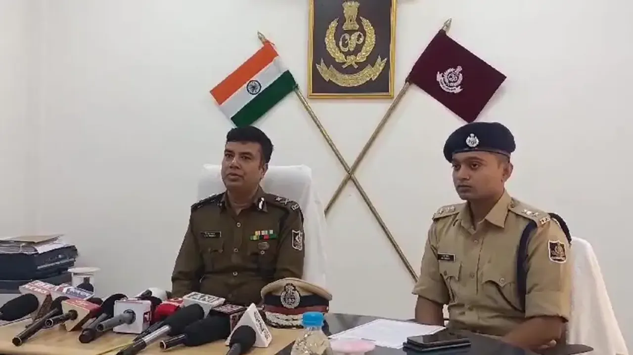 Two Female Maoists Surrender In Odisha