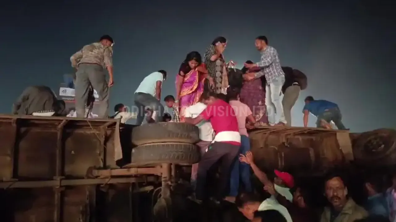 Bus Overturns In Cuttack