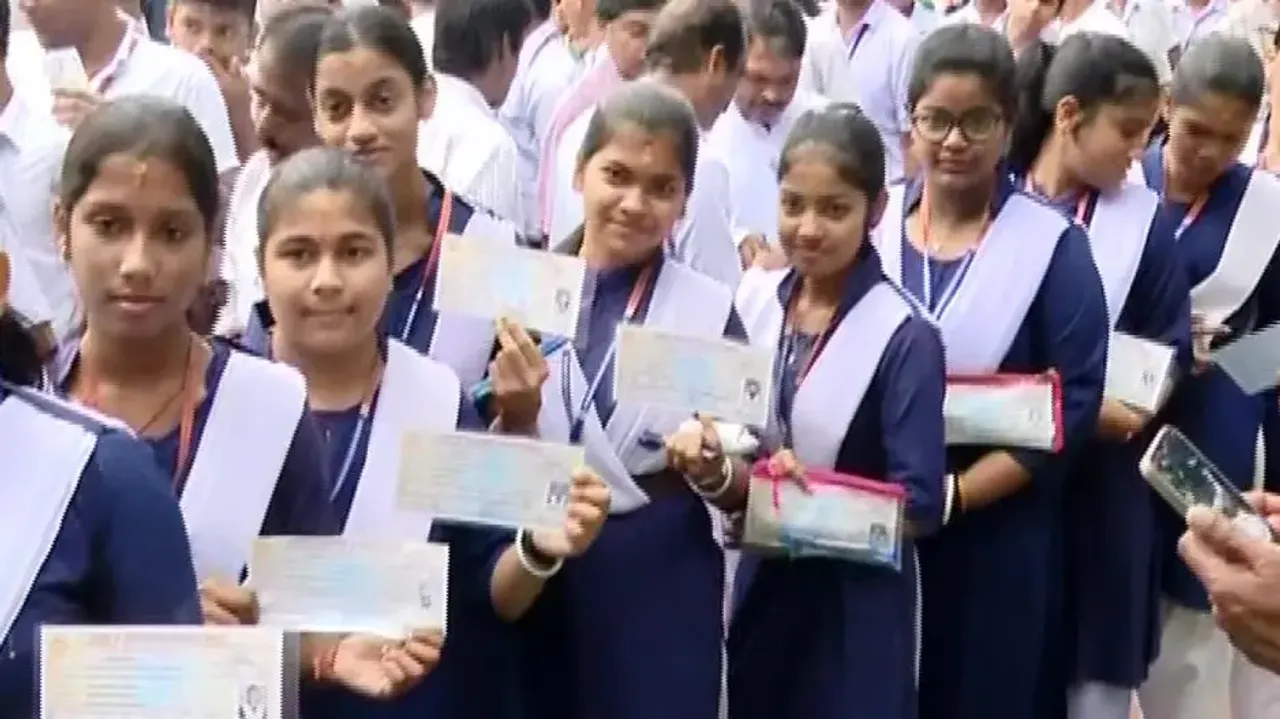 Students Enter Exam Centres For Matric Exam 2024