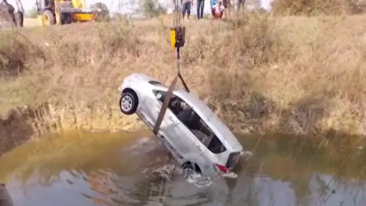 Car With Ganja Recovered From Ditch