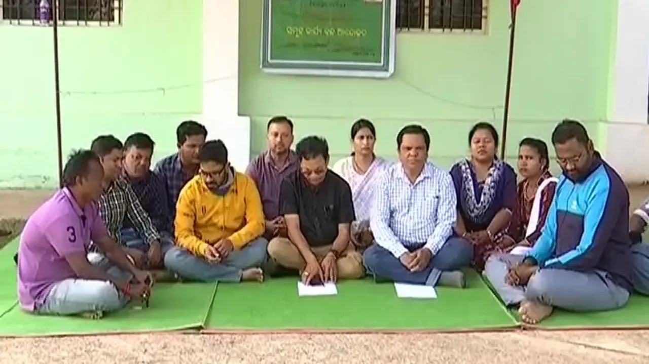 Cease-Work Strike By RIs