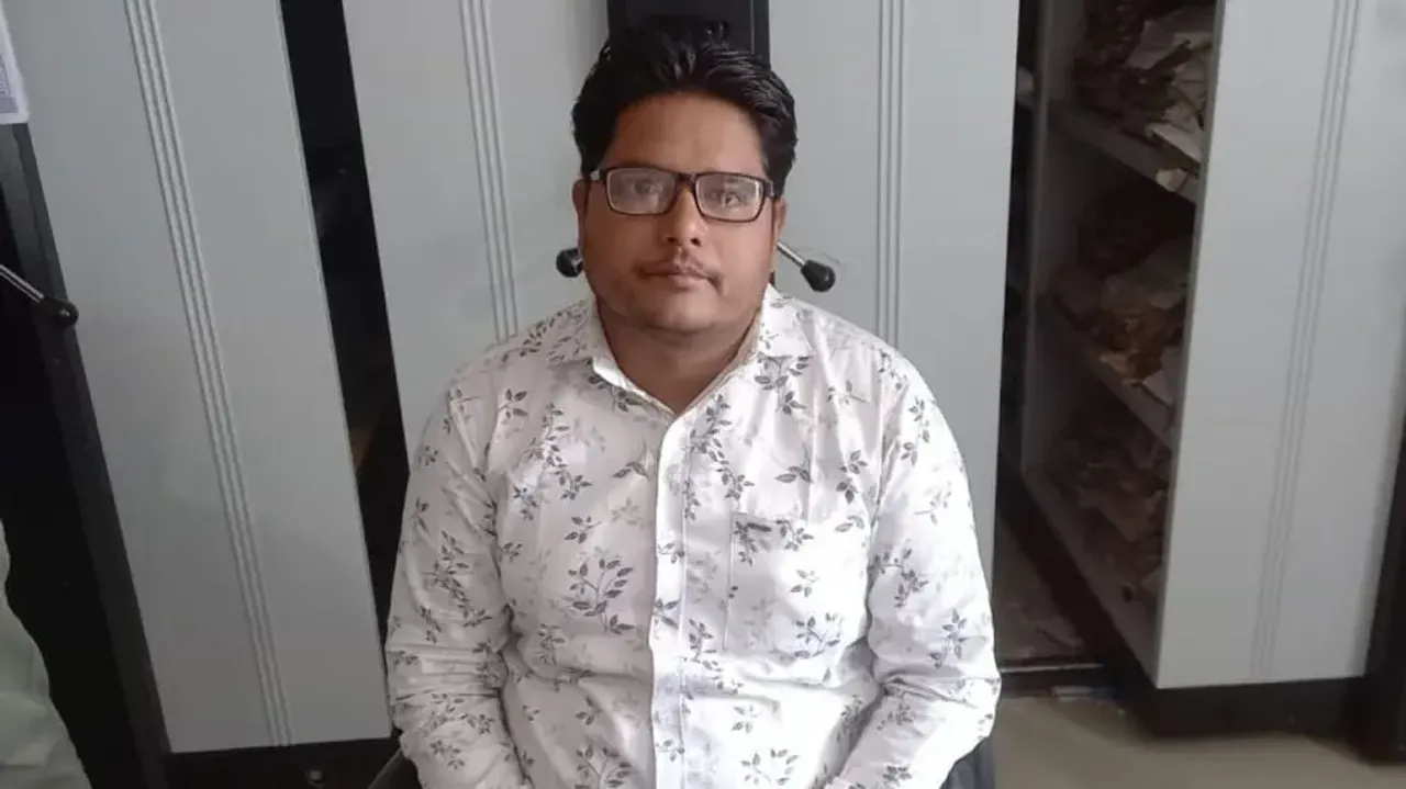  Revenue assistant caught by Vigilance 