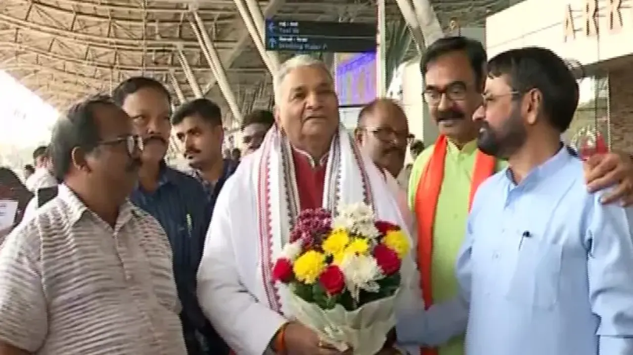 Vijaypal Singh Tomar At Bhubaneswar Airport