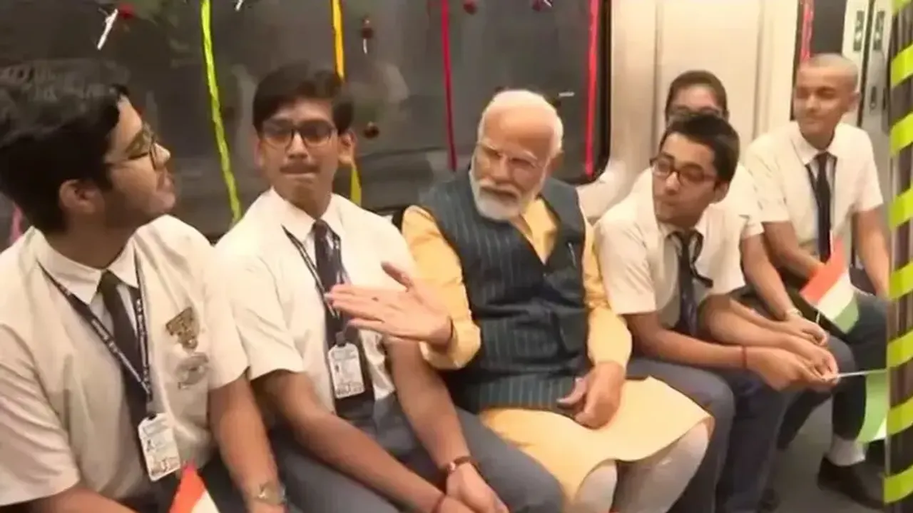 PM Modi with students