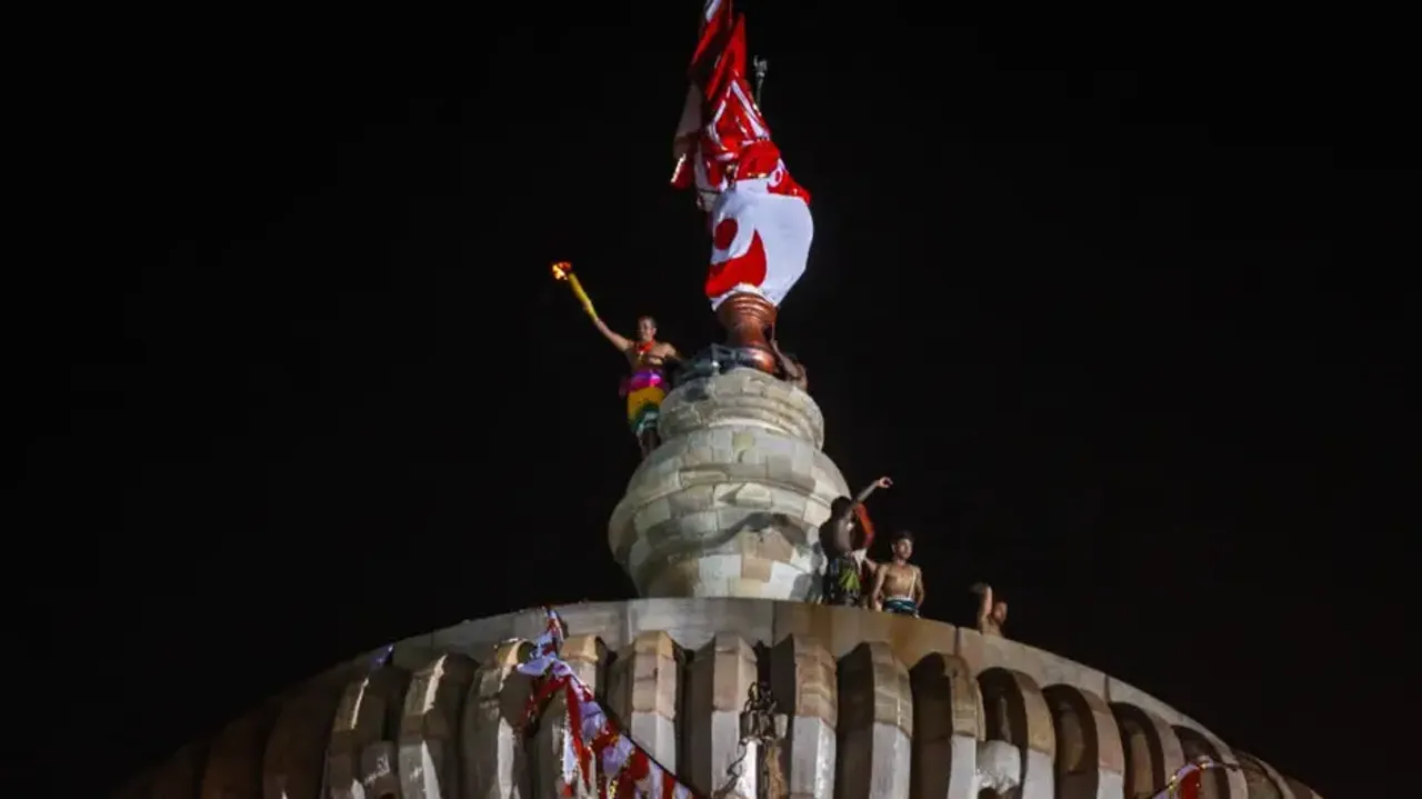 Maha Shivratri: Devotees break fast after Mahadipa lifted atop Lingaraj temple in Bhubaneswar