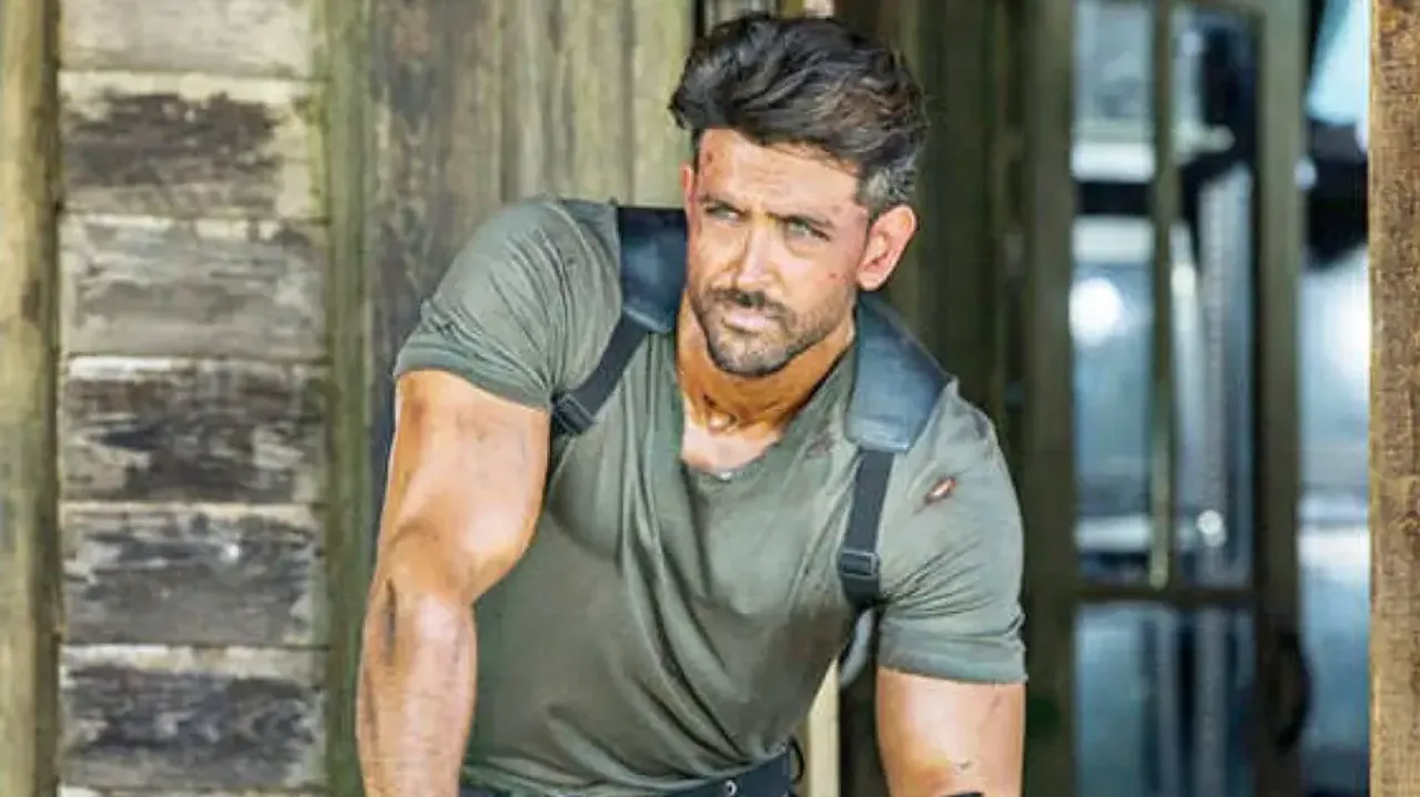 War 2: Hrithik Roshan's first look as Kabir leaked from sets! Fans go unstoppable